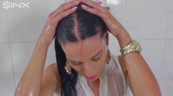 Raven Haired Babe Shampoos And Lathers Up Screencap 66 on www.sinx.com