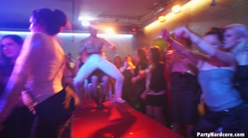 Party Hardcore Gone Crazy Vol. 38 Part 5 - Cam 3 Screencap 17 on www.sinx.com