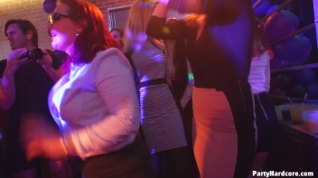 Party Hardcore Gone Crazy Vol. 38 Part 5 - Cam 3 Screencap 72 on www.sinx.com