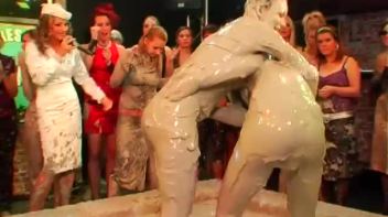 Kia Winston vs. Alexis Screencap 91 on www.sinx.com