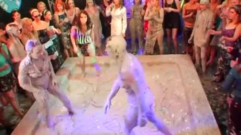 Kia Winston vs. Alexis Screencap 94 on www.sinx.com