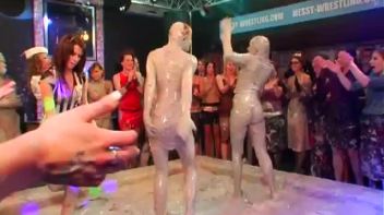 Kia Winston vs. Alexis Screencap 103 on www.sinx.com