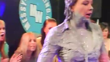 Kia Winston vs. Alexis Screencap 16 on www.sinx.com