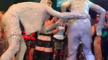 Kia Winston vs. Alexis Screencap 28 on www.sinx.com