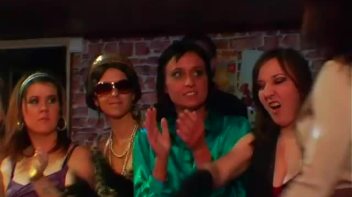 Kia Winston vs. Alexis Screencap 5 on www.sinx.com