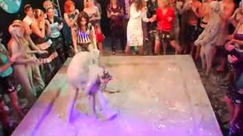 Kia Winston vs. Alexis Screencap 60 on www.sinx.com