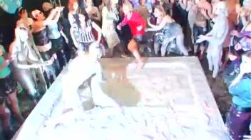 Kia Winston vs. Alexis Screencap 62 on www.sinx.com