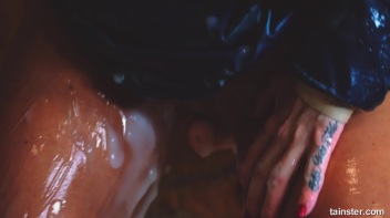 Shiny, Slimy, and Satisfied To The Max! Screencap 47 on www.sinx.com