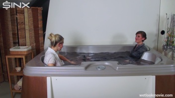 Fun And Flirty, Babes Play In Hot Tub Screencap 45 on www.sinx.com