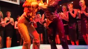 Sharka Blue In a Messy Gel Smackdown Screencap 16 on www.sinx.com