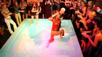 Sharka Blue In a Messy Gel Smackdown Screencap 23 on www.sinx.com