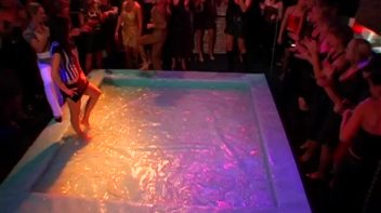 Sharka Blue In a Messy Gel Smackdown Screencap 6 on www.sinx.com