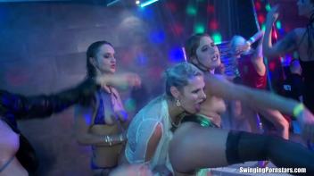 Wet and Wild Swingers Part 6 - Shower Cam Screencap 91 on www.sinx.com