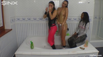 A Wet And Sexy Workout Screencap 103 on www.sinx.com
