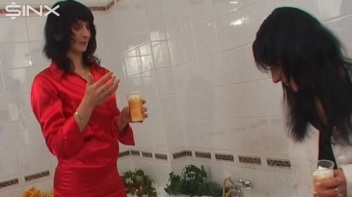 Sploshed Babes Get Smeared With Puddings Screencap 5 on www.sinx.com