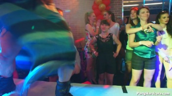 Party Hardcore Gone Crazy Vol. 36 Part 6 - Cam 3 Screencap 20 on www.sinx.com