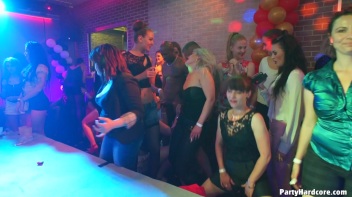 Party Hardcore Gone Crazy Vol. 36 Part 6 - Cam 3 Screencap 25 on www.sinx.com