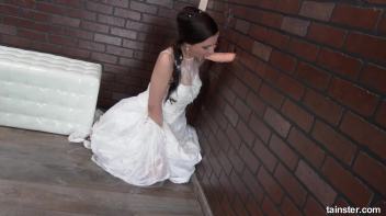 Tereza Bizarre the wedding cum slut Screencap 21 on www.sinx.com