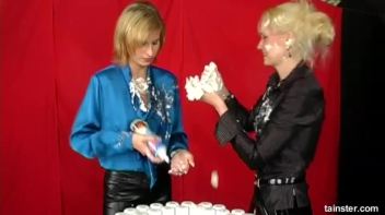 Strawberries and Whipped Cream Screencap 11 on www.sinx.com