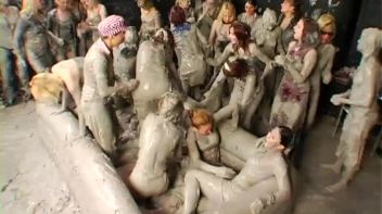 Amateur Babes Prove Themselves In The Mud Pit Screencap 95 on www.sinx.com
