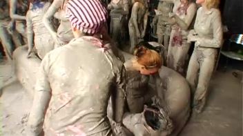 Amateur Babes Prove Themselves In The Mud Pit Screencap 98 on www.sinx.com