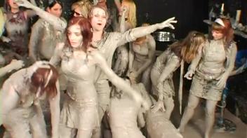 Amateur Babes Prove Themselves In The Mud Pit Screencap 109 on www.sinx.com