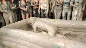 Amateur Babes Prove Themselves In The Mud Pit Screencap 23 on www.sinx.com