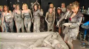 Amateur Babes Prove Themselves In The Mud Pit Screencap 24 on www.sinx.com