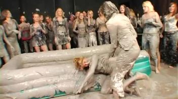 Amateur Babes Prove Themselves In The Mud Pit Screencap 5 on www.sinx.com
