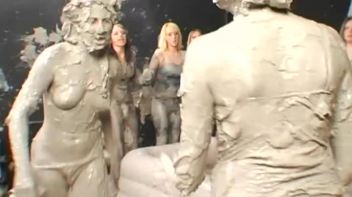 Amateur Babes Prove Themselves In The Mud Pit Screencap 57 on www.sinx.com