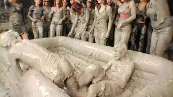 Amateur Babes Prove Themselves In The Mud Pit Screencap 79 on www.sinx.com