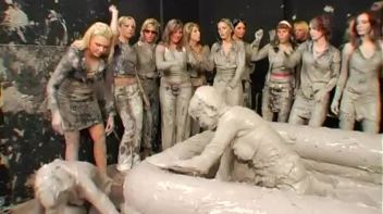 Amateur Babes Prove Themselves In The Mud Pit Screencap 81 on www.sinx.com