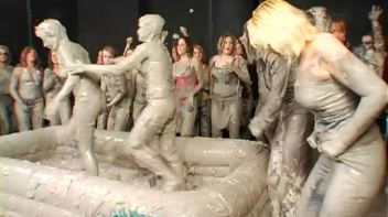 Amateur Babes Prove Themselves In The Mud Pit Screencap 82 on www.sinx.com