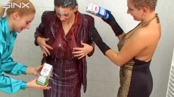 Milky Wet And Messy Fun For Three Babes Screencap 4 on www.sinx.com