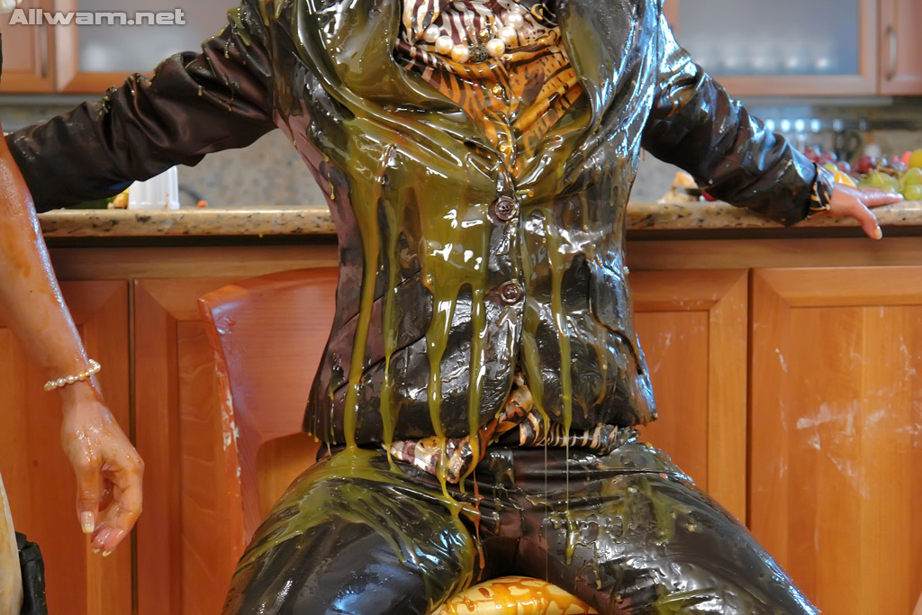 Hot Slut Sundae on www.sinx.com