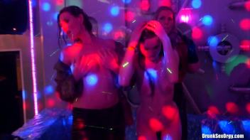 Holiday Hotties Part 3 - Shower Cam Screencap 104 on www.sinx.com