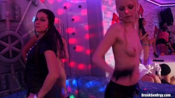 Holiday Hotties Part 3 - Shower Cam Screencap 63 on www.sinx.com