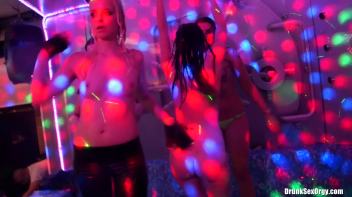 Holiday Hotties Part 3 - Shower Cam Screencap 65 on www.sinx.com