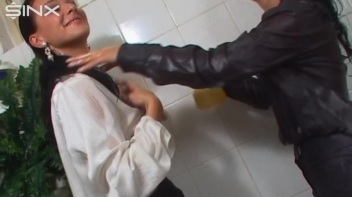 Girls Spray Oil Other Each Other's Clothes Screencap 38 on www.sinx.com