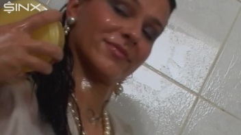 Girls Spray Oil Other Each Other's Clothes Screencap 50 on www.sinx.com