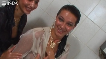 Girls Spray Oil Other Each Other's Clothes Screencap 51 on www.sinx.com