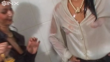 Girls Spray Oil Other Each Other's Clothes Screencap 52 on www.sinx.com