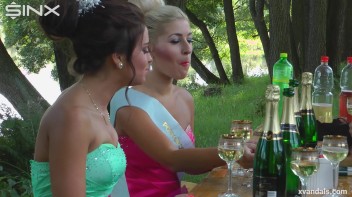 Beauty queens catfight in a lake - Cam 1 Screencap 7 on www.sinx.com