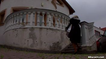 Glamor Chicks Take a Step Over The Edge Screencap 1 on www.sinx.com