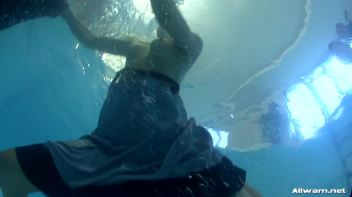 Glamor Chicks Take a Step Over The Edge Screencap 73 on www.sinx.com