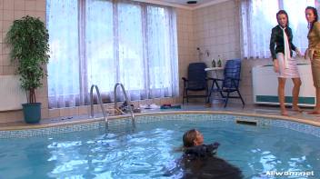 Glamor Chicks Take a Step Over The Edge Screencap 74 on www.sinx.com