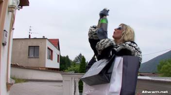 Glamor Chicks Take a Step Over The Edge Screencap 8 on www.sinx.com