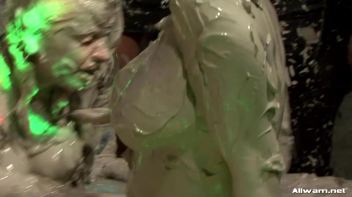 Eliss vs. Jordan Mud Massacre Screencap 89 on www.sinx.com