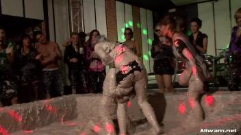 Eliss vs. Jordan Mud Massacre Screencap 46 on www.sinx.com