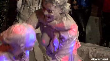 Eliss vs. Jordan Mud Massacre Screencap 48 on www.sinx.com
